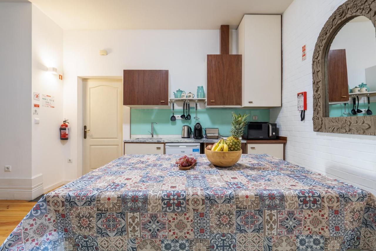 Host Wise - Homely Noble Flats - Garden & Jacuzzi OOporto Exteriör bild